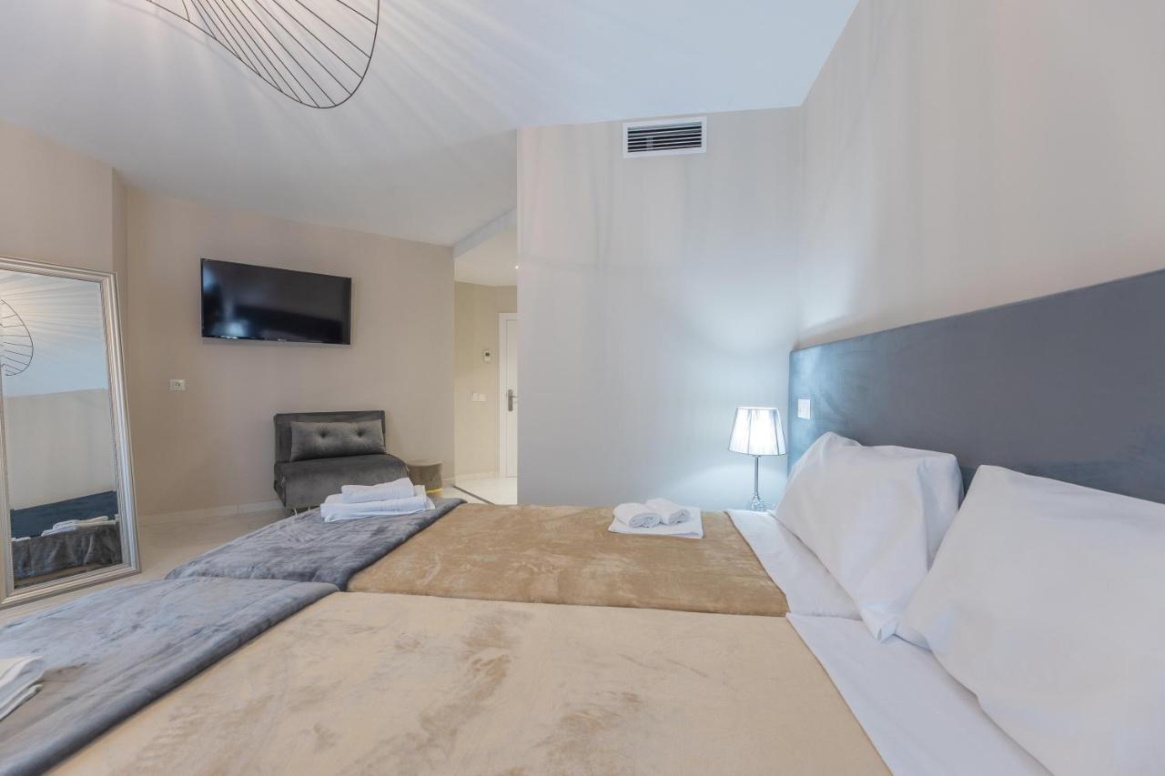 Residencia Deportiva Rozarossa Ξενοδοχείο Εστεπόνα Εξωτερικό φωτογραφία